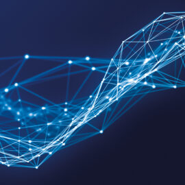 Netzwerk aus leuchtend blauen Linien und Punkten, die eine komplexe, wellenartige geometrische Struktur vor dunkelblauem Hintergrund bilden.